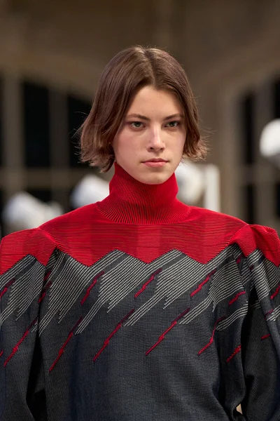 Look 79